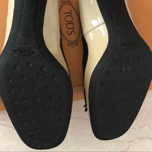Tod's Shoes - TOD’S Leather Pumps with Tassels Tod's Shoes - TOD’S Leather Pumps with Tassels